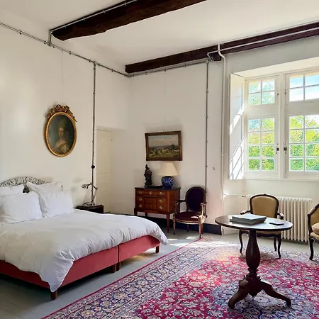 Le Manoir De - Et De Campagne Bed & Breakfast 3*